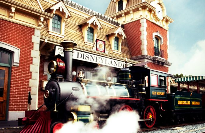 Disneyland Railroad back on track for reopening this month