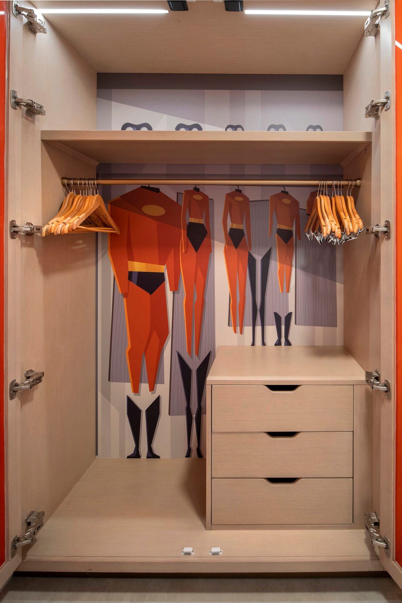 Disney Shares First Look At “Incredibles” Themed Guest Rooms At Disney ...