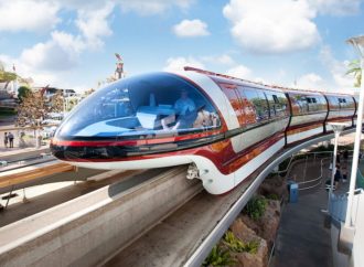 Disneyland Monorail returns to the Disneyland Park